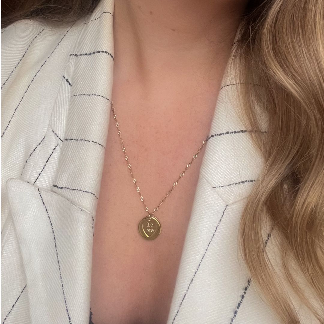 Family Love ketting met ronde bedel | Stainless steel sieraden By Frances Falicia