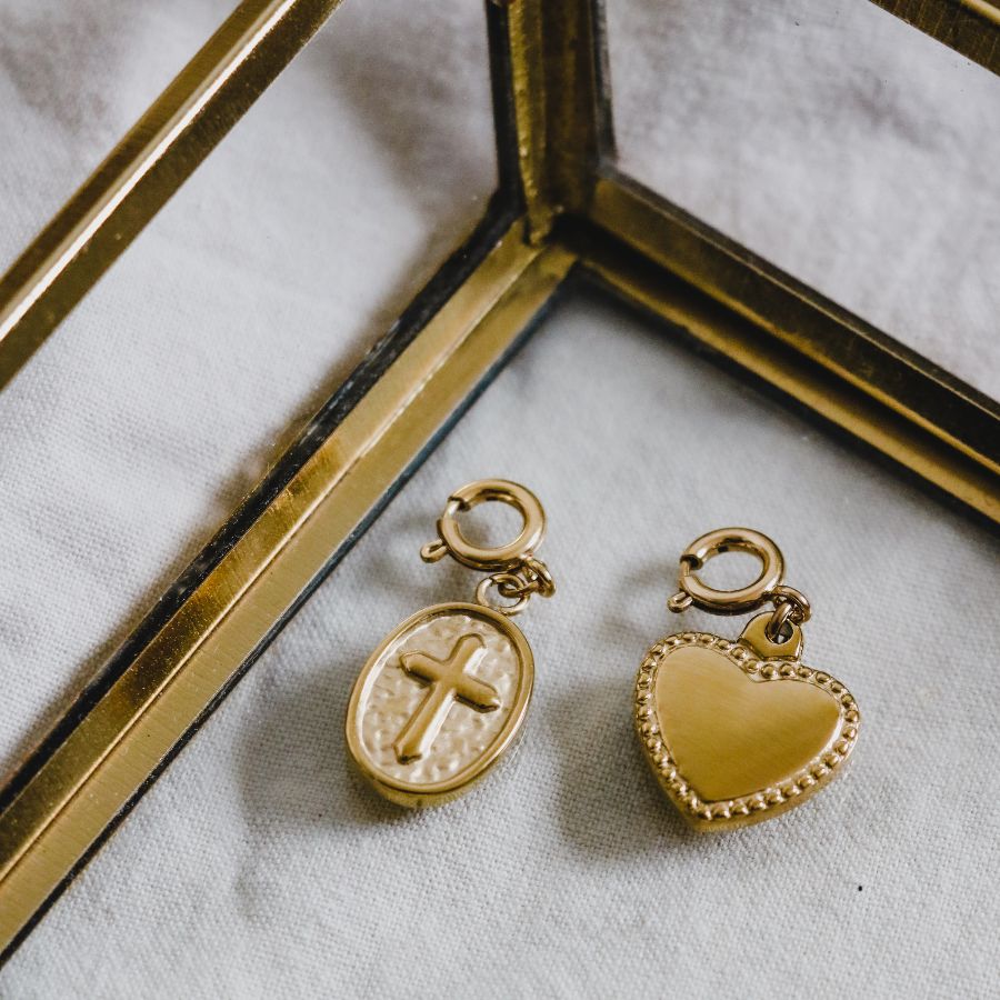 Kruis bedeltje | Brievenbuscadeau | Friendship Falicia